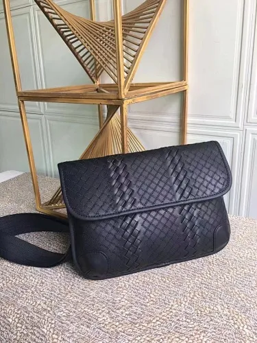 All categories 💚 Top version men’s bags 💚 BV 2024 new BV crossbody bag